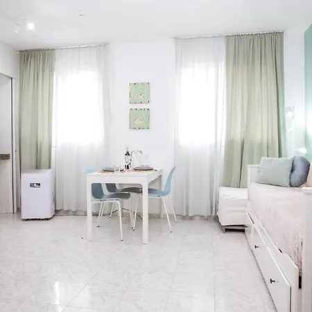 Al01 Estudio 250 M De Playa De Fenals, Costa Brava 료렛 드 마르